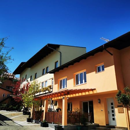 Hotel Goldene Krone Mistelbach Eksteriør billede
