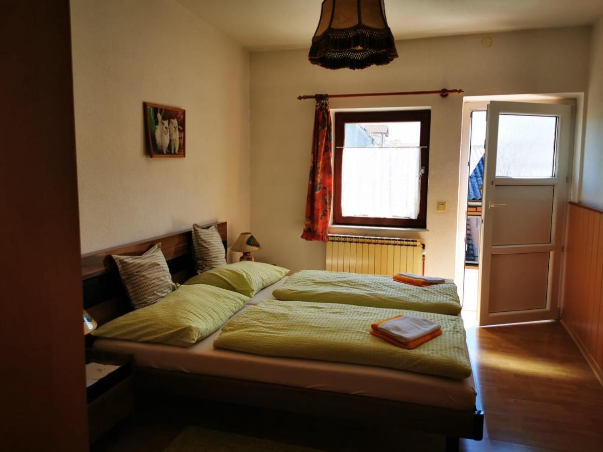 Hotel Goldene Krone Mistelbach Eksteriør billede